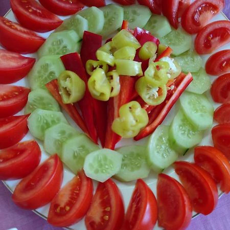 Holiday Bungalows & Food Plav Phòng bức ảnh